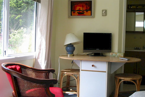 Cadboro Bay Bed & Breakfast วิกตอเรีย ภายนอก รูปภาพ